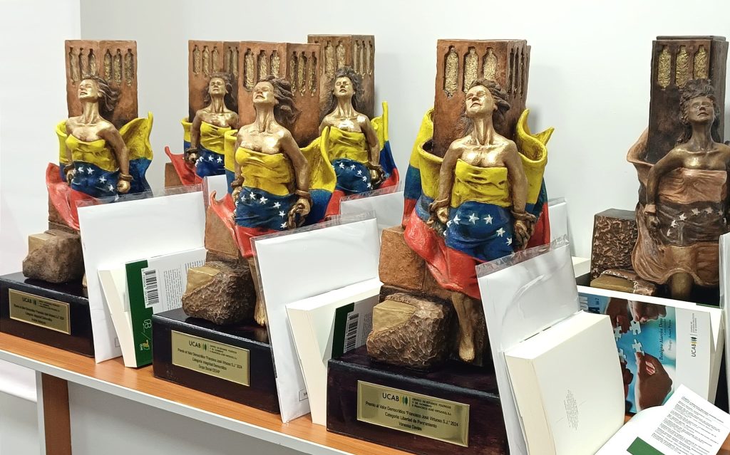 Premio Valores Democráticos Francisco José Virtuoso